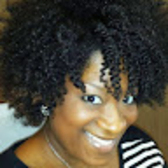 Meet your Posher, Cathy - Picture 1 of 1